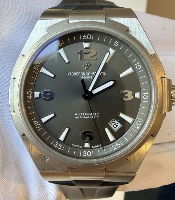 Vacheron Constantin Overseas (47040/000W-9500)