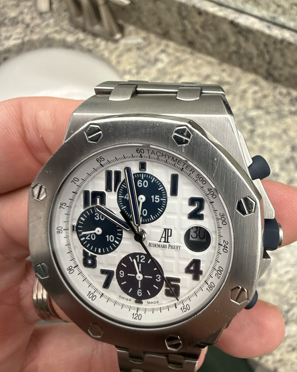 Audemars Piguet Royal Oak Offshore Chronograph 42MM White Dial Steel Bracelet (26170ST.OO.1000ST.08)