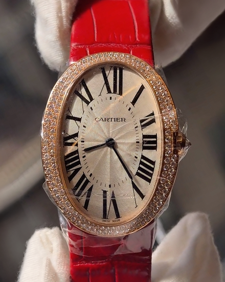 No Reserve - 2023 Cartier Baignoire 34MM Silver Dial Leather Strap (WB520005)