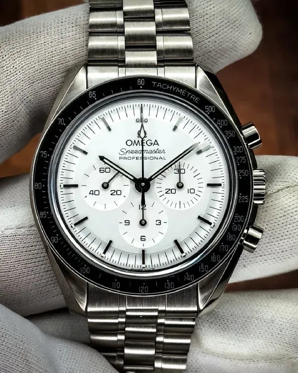 2022 Omega Speedmaster Professional Moonwatch 42MM Silver Dial White Gold Bracelet (310.30.42.50.01.001)