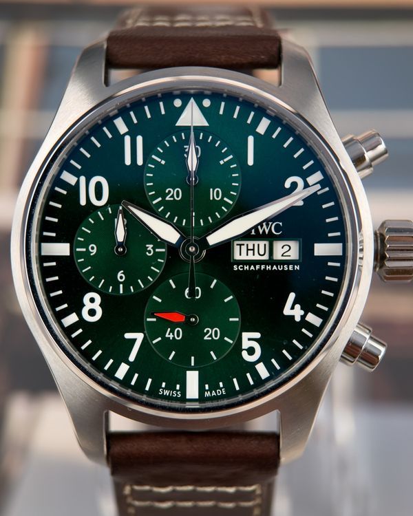 2026 IWC Schaffhausen Pilot Chronograph 41MM Green Dial Leather Strap (IW388103)
