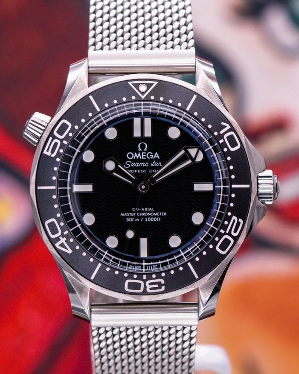 Omega Seamaster Diver 300M 42mm Black Dial Steel Bracelet (210.30.42.20.01.010)