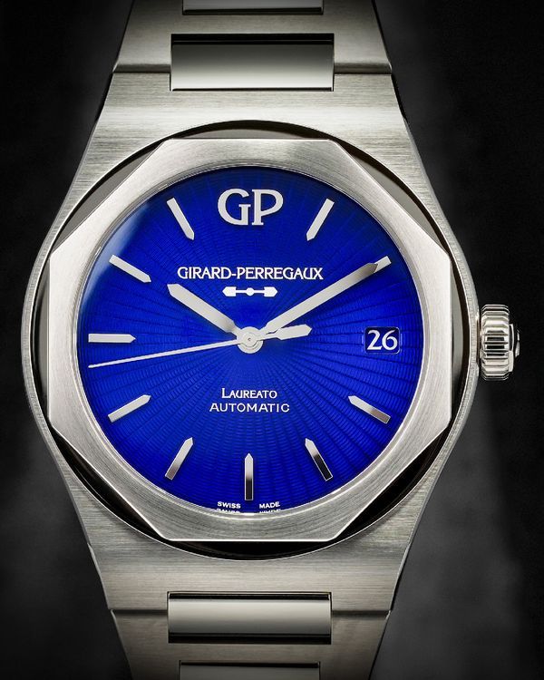 Girard Perregaux Laureato (81010-11-432-11A)