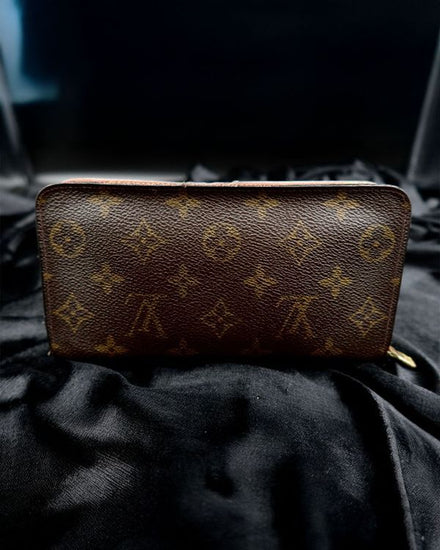 No Reserve - Louis Vuitton Accessories Small Zippy Leather Monogram Wallet 7.7 x 4.1 x 1 in Gold Hardware (Wallet)