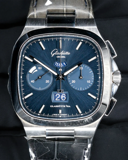 2025 Glashütte Original Seventies Panorama Date Chronograph 40MM Blue Dial Leather Strap (1-37-02-08-02-61)