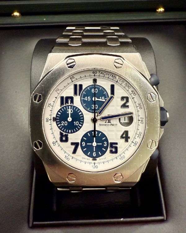 Audemars Piguet Royal Oak Offshore Chronograph 42MM White Dial Steel Bracelet (26170ST.OO.1000ST.08)