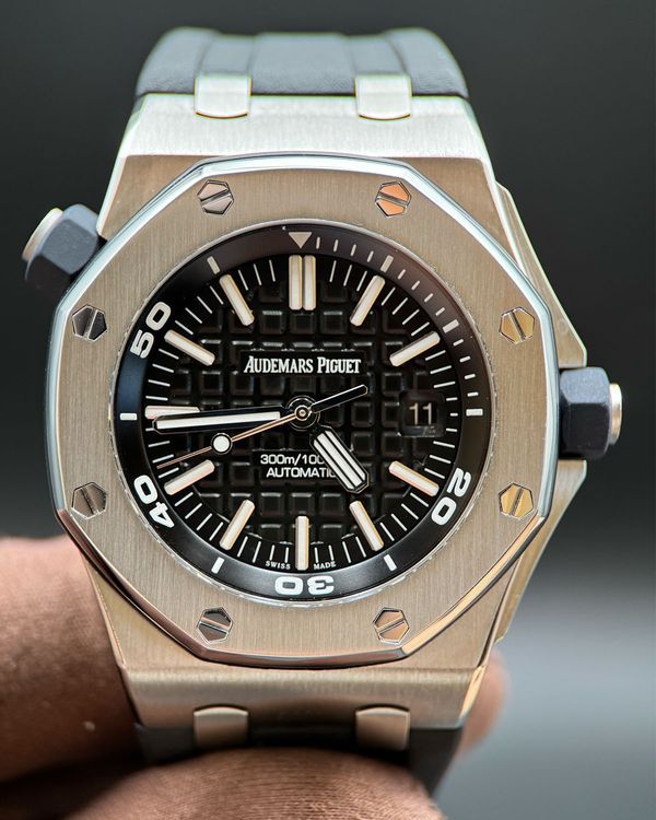 Audemars Piguet Royal Oak Offshore (15710ST)