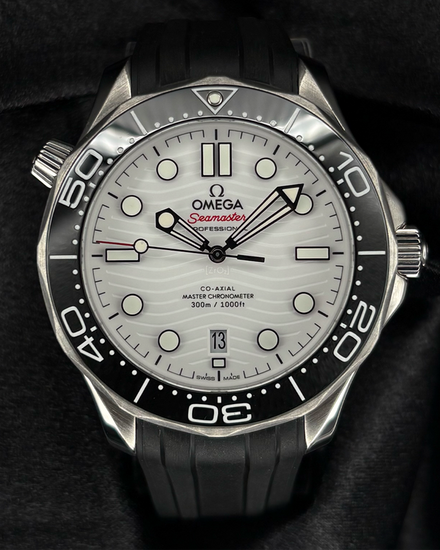 2024 Omega Seamaster Diver 300M 42MM White Dial Rubber Strap (210.32.42.20.04.001)