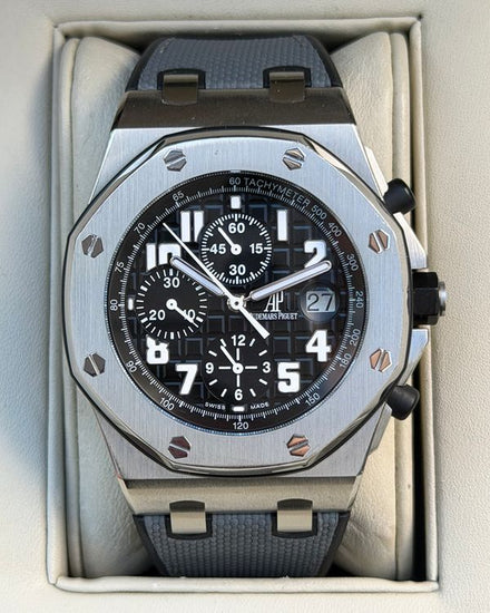 2006 Audemars Piguet Royal Oak Offshore Chronograph 42MM Black Dial Aftermarket Rubber Strap (26020ST.OO.D001IN.01.A)