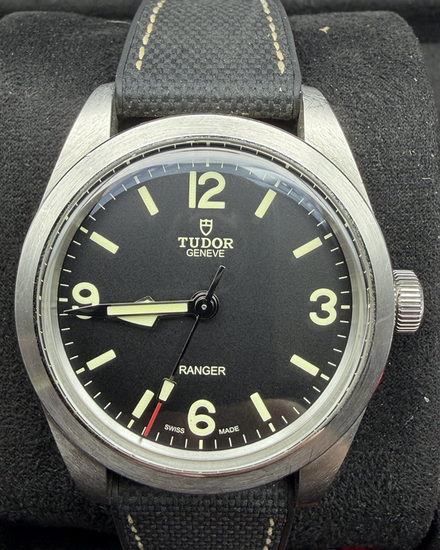 Tudor Ranger 39MM Black Dial Rubber Strap (79950)