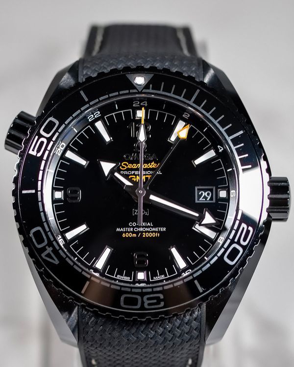 2018 Omega Seamaster Planet Ocean 600M "Deep Black" 45.5MM Black Dial Rubber Strap (215.92.46.22.01.001)
