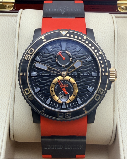 2011 Ulysse Nardin Marine Diver "Twelve Seas" L.E. 42.7MM Black Dial Rubber Strap (263-39LE-3C)