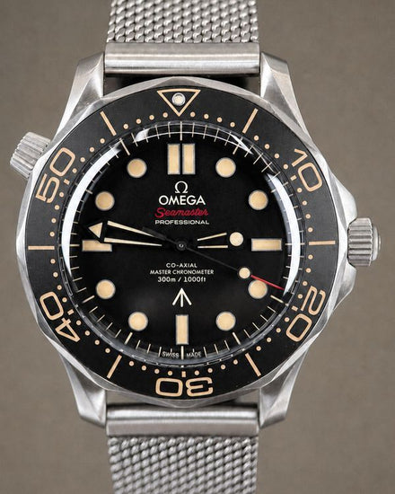 Omega Seamaster Diver 300M "007 James Bond Edition No Time To Die" 42MM Brown Dial Titanium Bracelet (210.90.42.20.01.001)