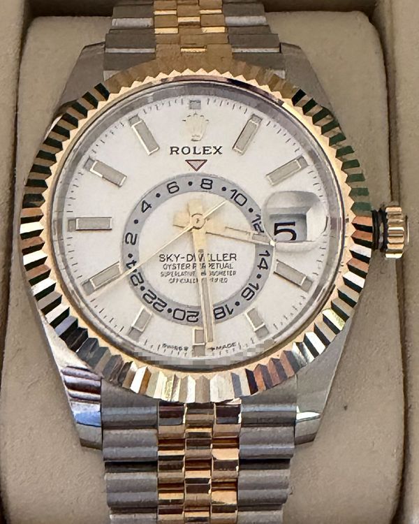 2026 Rolex Sky-Dweller 42MM White Dial Two-Tone Jubilee Bracelet (336933)