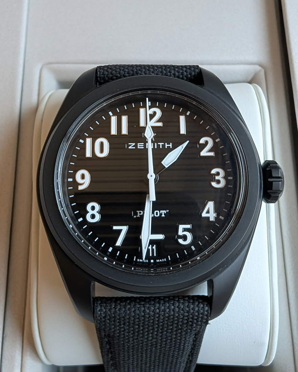 2024 Zenith Pilot Big Date Flyback 42.5MM Black Dial Textile Strap (49.4000.3652/21.I001)