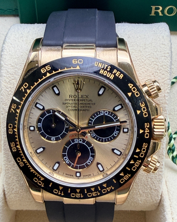 2017 Rolex Cosmograph Daytona 40MM Champagne Dial Rubber Strap (116518LN)