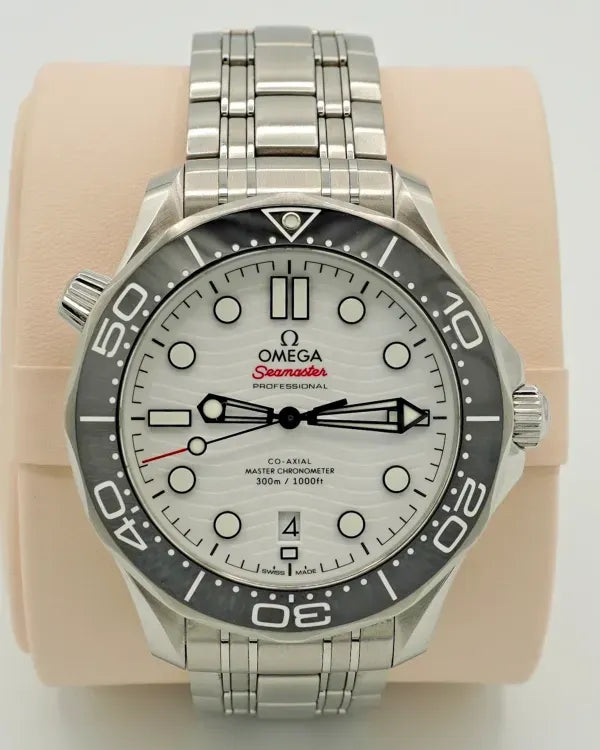 No Reserve - 2024 Omega Seamaster Diver 300M 42MM White Dial Steel Bracelet (210.30.42.20.04.001)