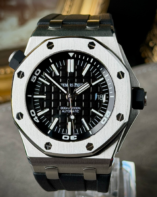 Audemars Piguet Royal Oak Offshore 42MM Black Dial Rubber Bracelet (15710ST)