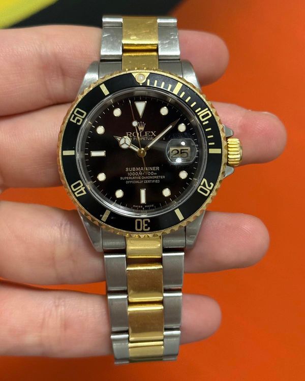1998 (A Serial) Rolex Submariner Date 40MM Black Dial Two-Tone Oyster Bracelet (16613)
