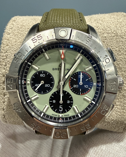 2026 Breitling Avenger B01 Chronograph 44MM Green Dial Textile Strap (AB0147)