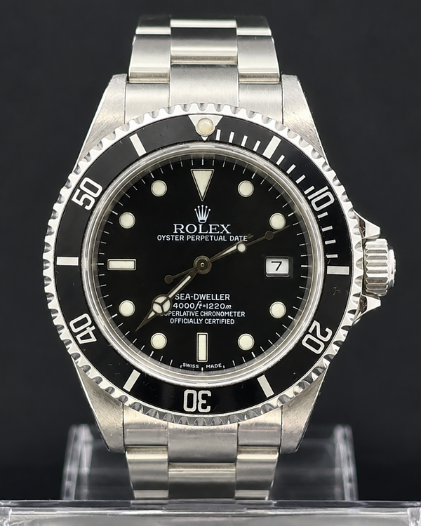 Rolex Sea-Dweller 4000 40MM Black Dial Oyster Bracelet (16600)