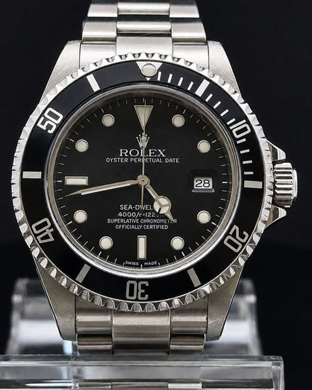 Rolex Sea-Dweller 4000 40MM Black Dial Oyster Bracelet (16600)