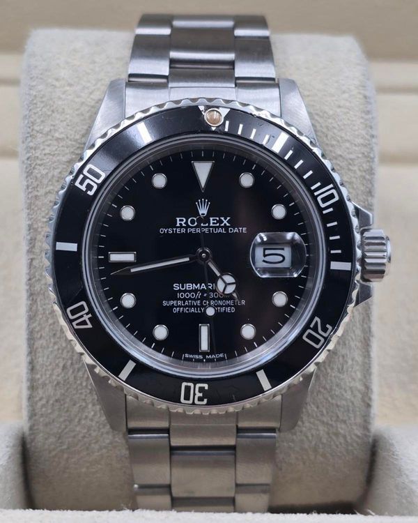 Rolex Submariner 40MM Black Dial Oyster Bracelet (16800)