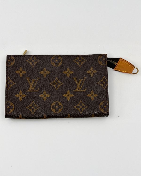 Louis Vuitton Monogram Pouch Small 6.8 × 4.0 in Monogram Coated Canvas Gold Tone Hardware Zip Closure (SR0938)