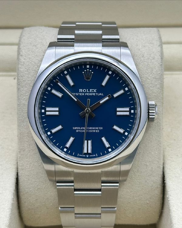 Rolex Oyster Perpetual (12165)