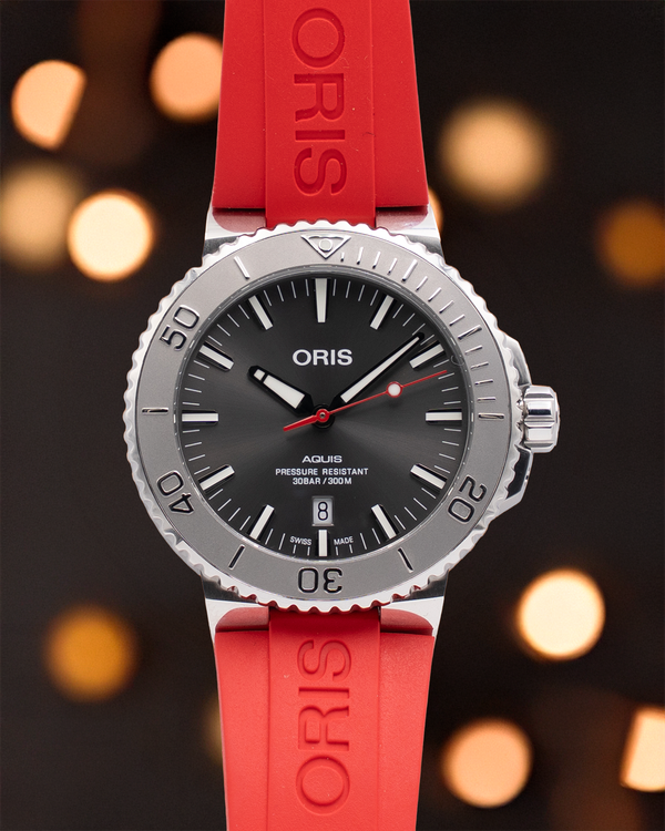 (Working) Oris Aquis Date Relief 43.5MM Grey Dial Rubber Strap (01 733 7730 4153-07 4 24 66EB)