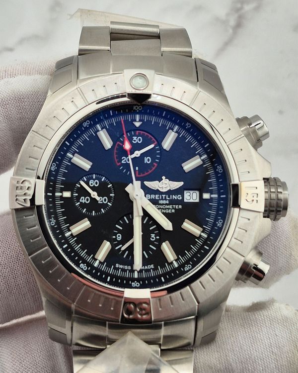 No Reserve - Breitling Super Avenger (A13375101B1A1)