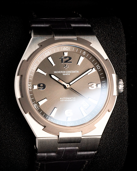 2012 Vacheron Constantin Overseas "Deep Stream" 42MM Grey Dial Leather Strap (47040/000W-9500)