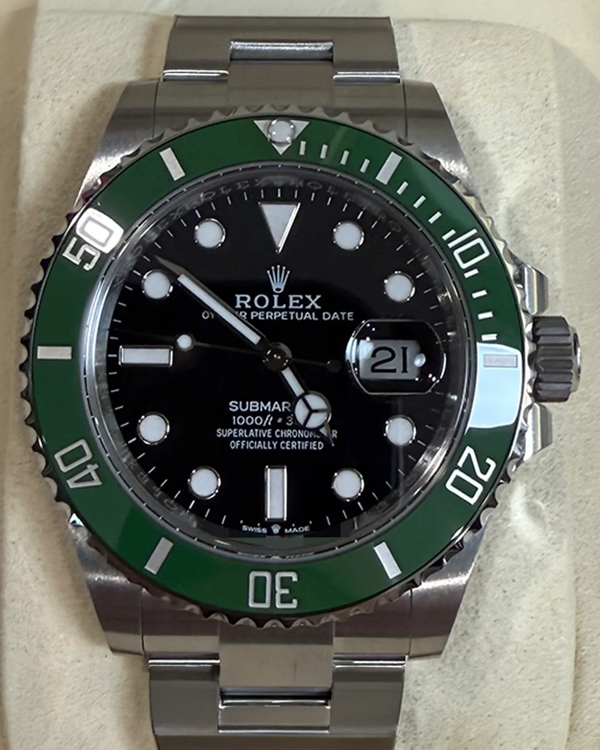 Rolex Submariner (126610LV)