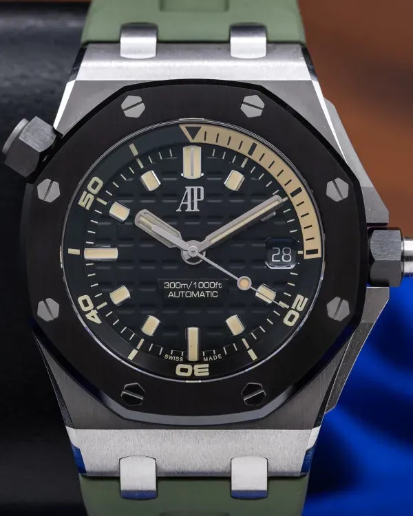 Audemars Piguet Royal Oak Offshore (15720CN.OO.A002CA.01)