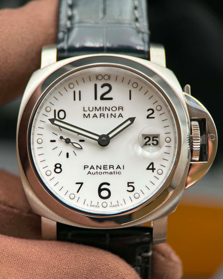 2012 Panerai Luminor Marina Date 40MM White Dial Leather Strap (PAM00049)