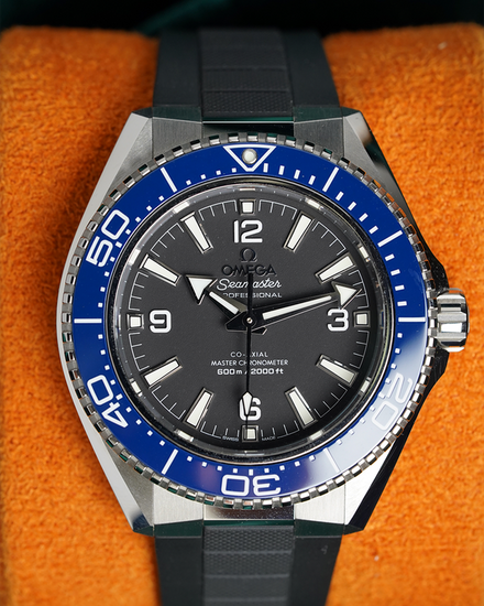 No Reserve - 2026 Omega Seamaster Planet Ocean 600M 42MM Black Dial Rubber Strap (217.32.42.21.01.002)