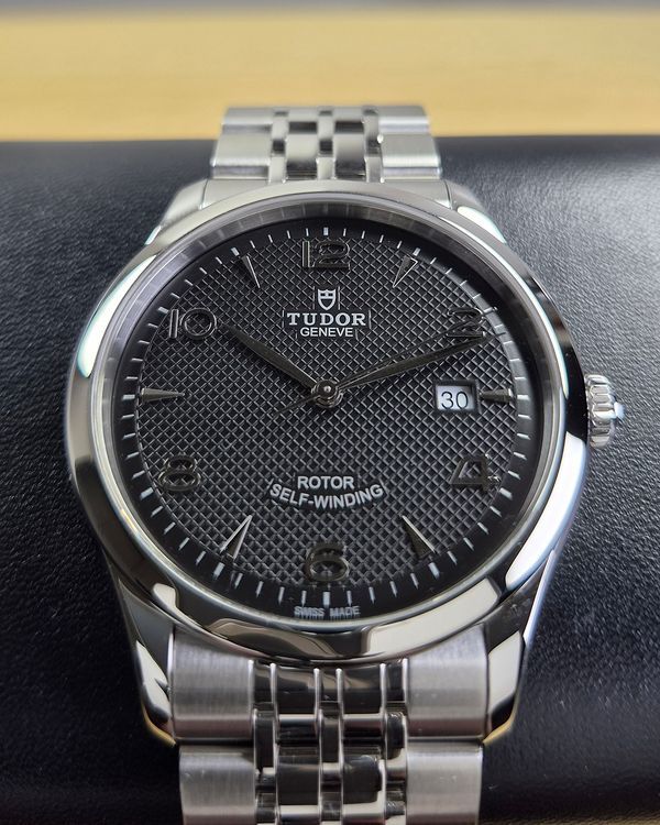 No Reserve - 2026 Tudor 1926 41MM Black Dial Steel Bracelet (91650)