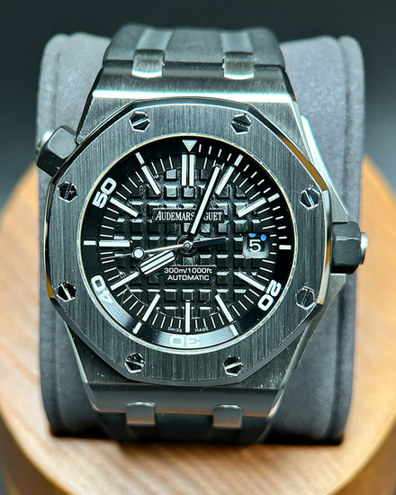 No Reserve - 2011 Audemars Piguet Royal Oak Offshore 42MM Black Dial Rubber Strap (15710ST.OO.A002CA.01)