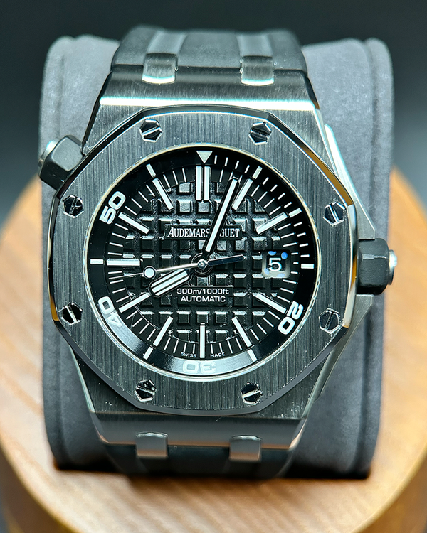 No Reserve - Audemars Piguet Royal Oak Offshore (15710ST.OO.A002CA.01)