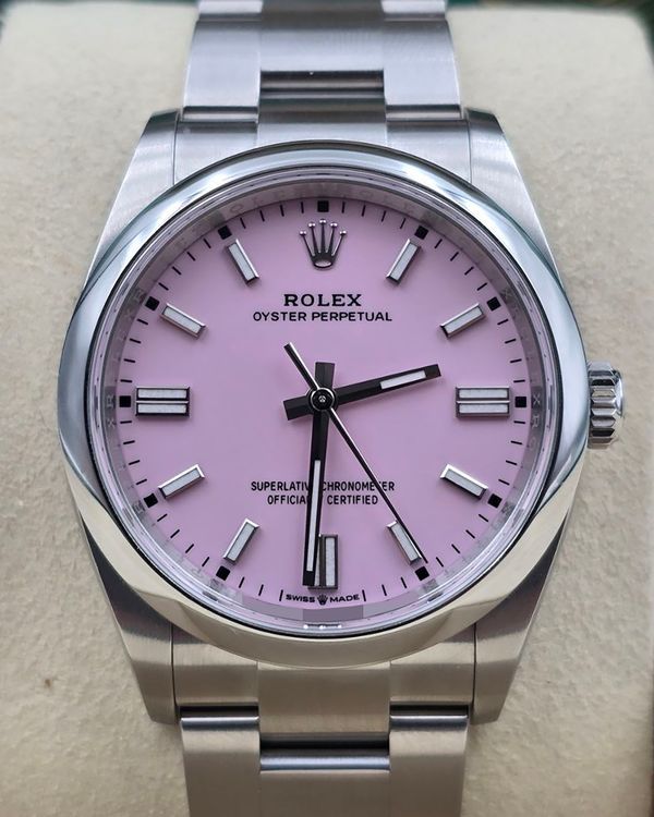 Rolex Oyster Perpetual (126000)