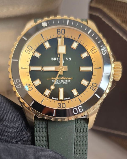 2026 Breitling Superocean 42MM Green Dial Rubber Strap (N17375)