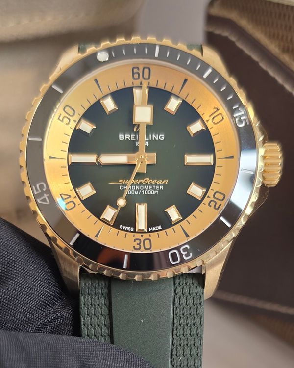 Breitling Superocean (N17375)