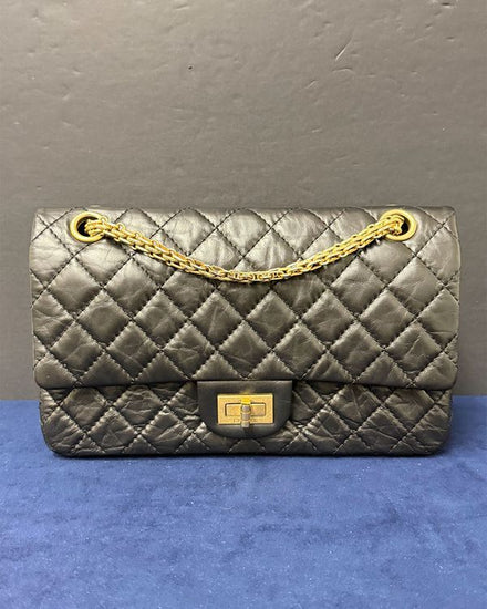 No Reserve - Chanel Bag Classic Flap Medium Black Quilted Leather Gold-Tone Hardware (Bag)