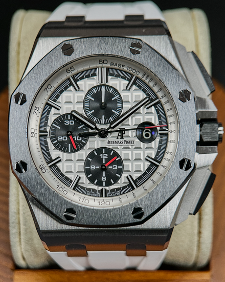 No Reserve - 2014 Audemars Piguet Royal Oak Offshore Chronograph 44MM Cream White Dial Rubber Strap (26400SO.OO.A002CA.01)