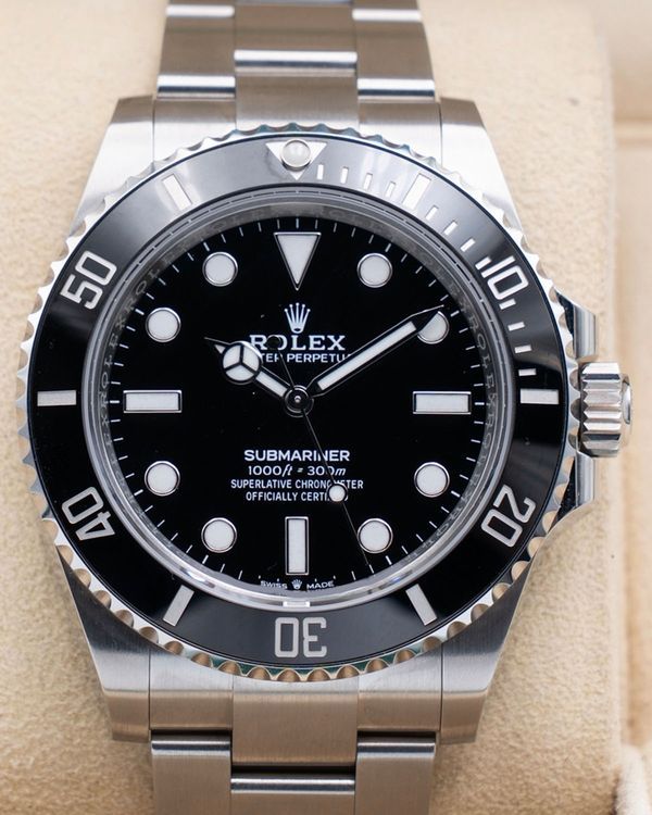 Rolex Submariner (124060)