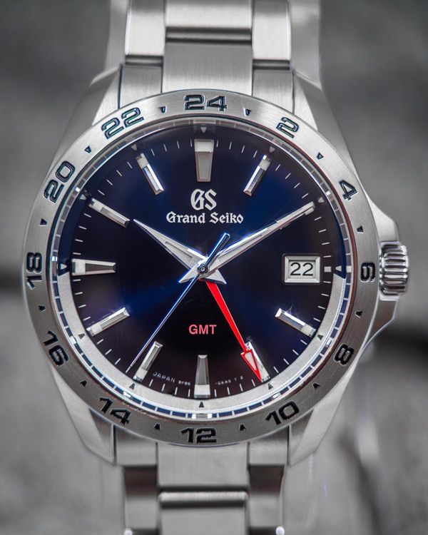 No Reserve - 2021 Grand Seiko Sport GMT 39MM Quartz Blue Dial Steel Bracelet (SBGN005G)