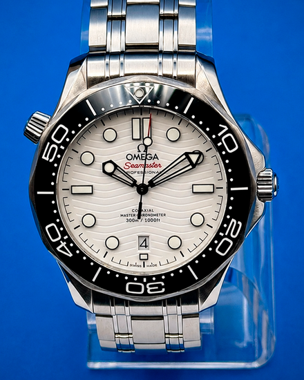 2020 Omega Seamaster Diver 300M 42MM White Dial Steel Bracelet (210.30.42.20.04.001)