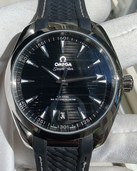 2024 Omega Seamaster Aqua Terra 150M 41MM Black Dial Rubber Strap (220.12.41.21.01.001)