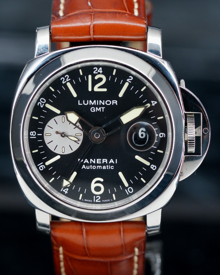 2010 Panerai Luminor GMT 44MM Black Dial Leather Strap (PAM00088)