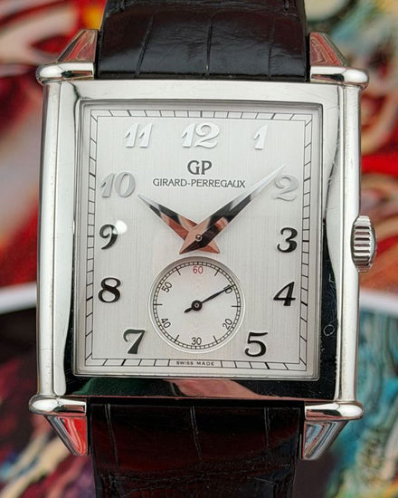 Girard Perregaux Vintage 1945 36.20MM Silver Dial Leather Strap (25880-11-121-BB6A)